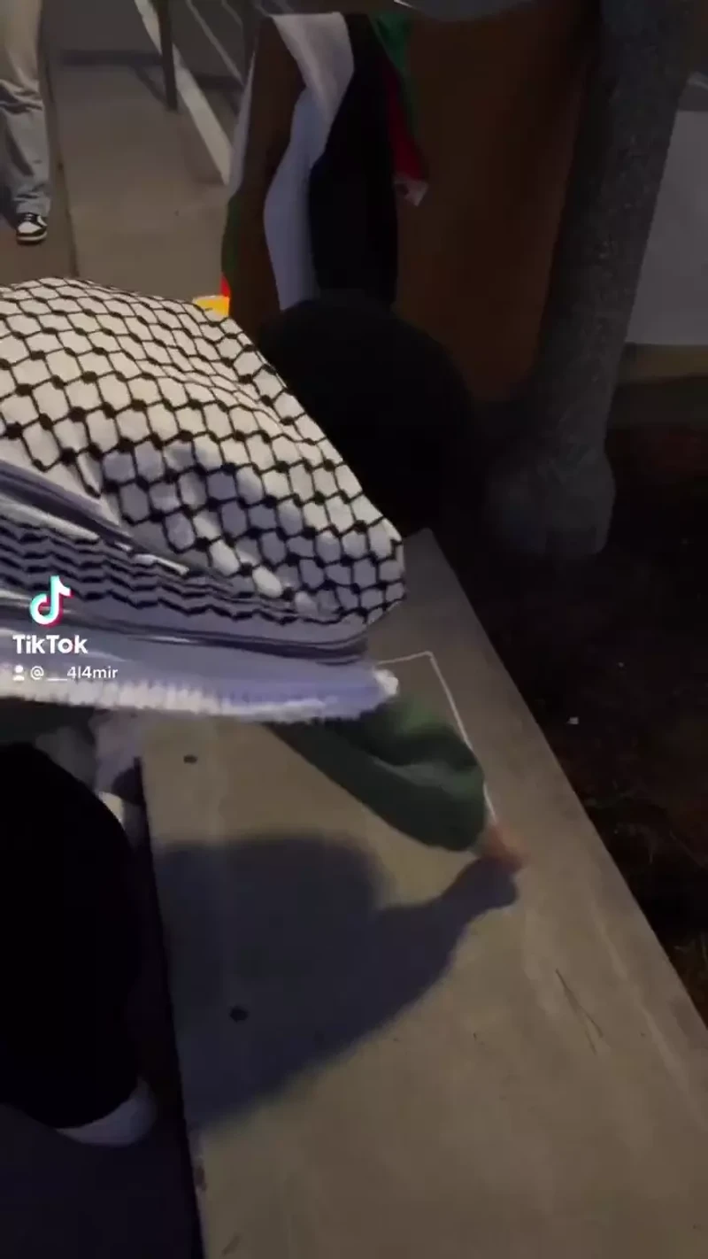 Ziena Smadi leading the event_#28